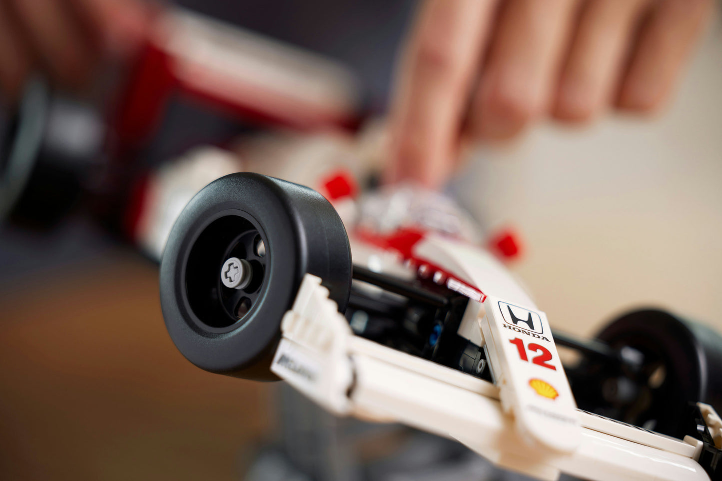 Lego - McLaren MP4/4 e Ayrton Senna 10330