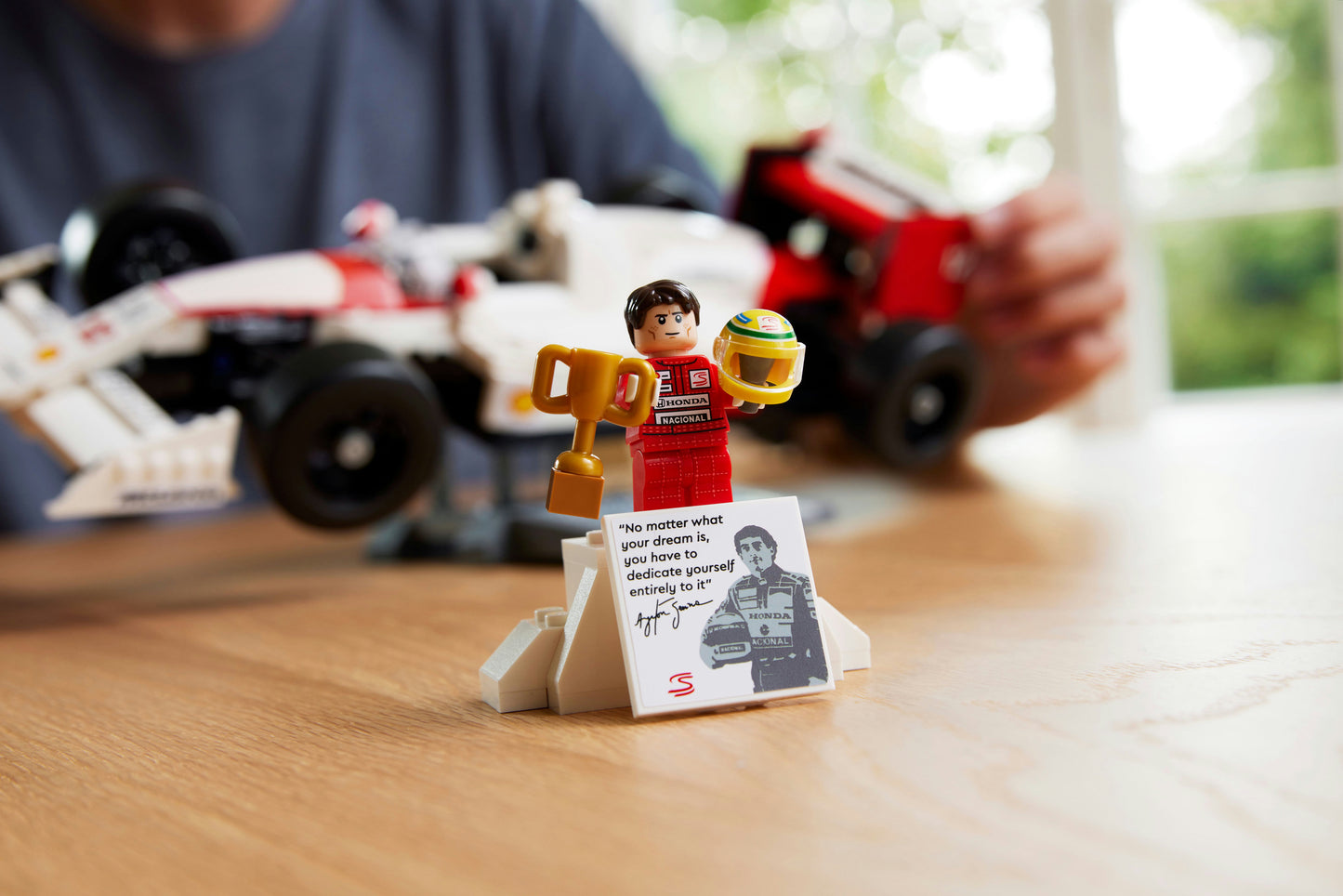 Lego - McLaren MP4/4 e Ayrton Senna 10330